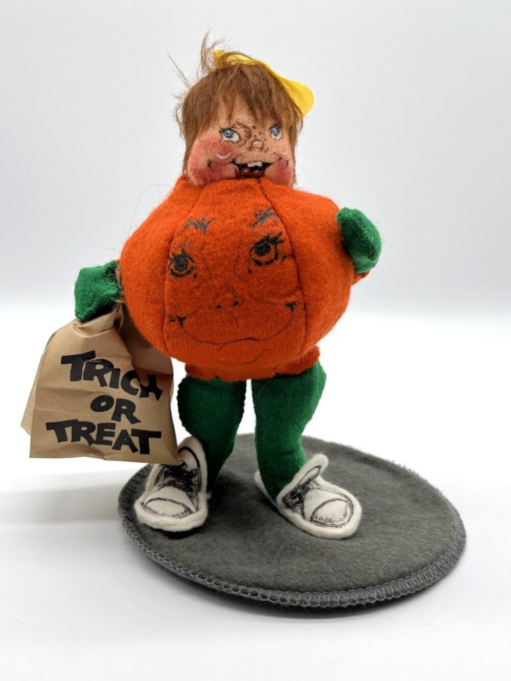 Annalee 1989 Halloween Pumpkin Kid Doll Trick or Treat Bag 7" Boy Costume